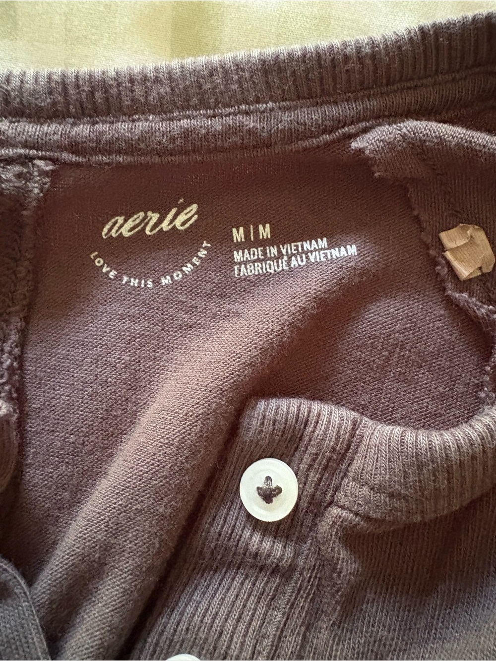 Aerie Long Sleeve Crew Neck Tee/Sweatshirt in Size M - Picture 3 of 3